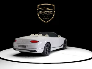 2021 بنتلي كونتيننتال GTC First Edition