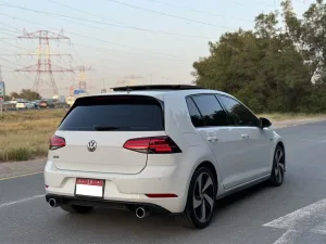 2016 فولجس فاجن جولف GTI