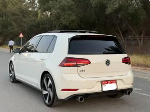 2016 فولجس فاجن جولف GTI