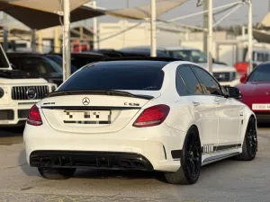 2015 مرسيدس-بنز سي ٦٣ No Trim
