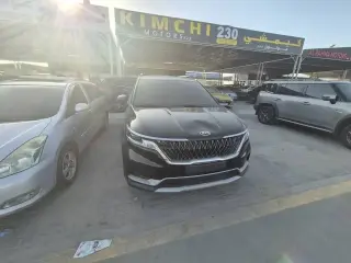 2021 Kia Carnival in Ajman used car