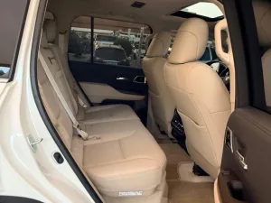 2025 Toyota Land Cruiser VXR