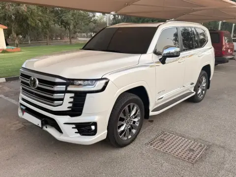 2025 Toyota Land Cruiser VXR