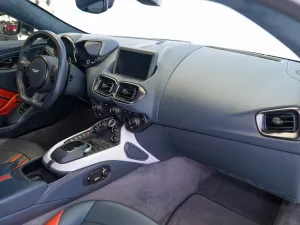 2019 استون مارتن فانتاج V8 Coupe