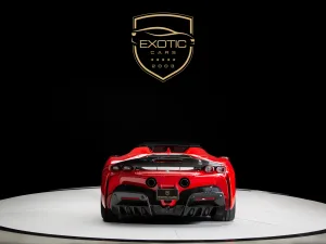 2022 فيراري اس اف 90 سبايدر No Trim