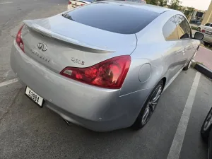 2015 إنفينيتي كيو٦٠ LUXE