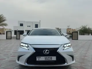 2015 Lexus ES in Dubai used car