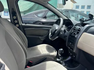2018 Renault Duster LE 4x2