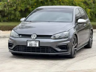 2018 Volkswagen Golf in Dubai used car