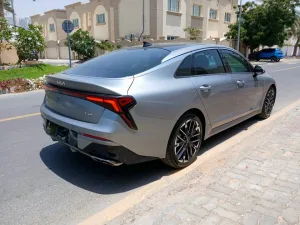 2025 كيا كي ٥ EX