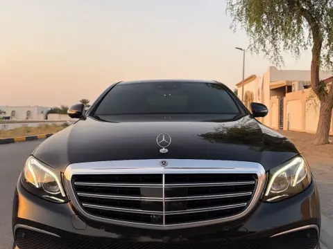 2018 مرسيدس-بنز الفئة - E E300