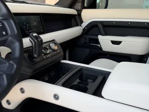 2020 Land Rover Defender 110 X-Dynamic SE