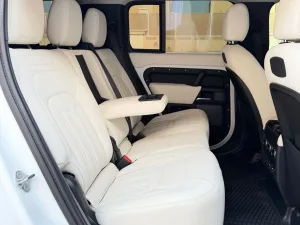 2020 Land Rover Defender 110 X-Dynamic SE
