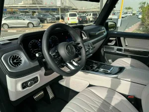 2025 مرسيدس-بنز الفئة - G G63 AMG