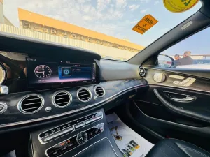 2018 مرسيدس-بنز الفئة - E E300