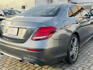 2018 مرسيدس-بنز الفئة - E E300