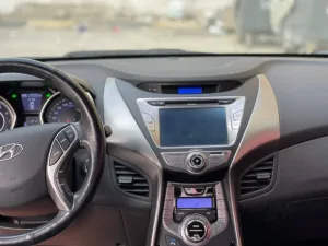 2013 Hyundai Avante SE