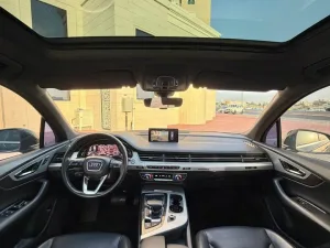 2019 اودي كيو٧ Premium Plus