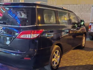 2016 Nissan Quest SV