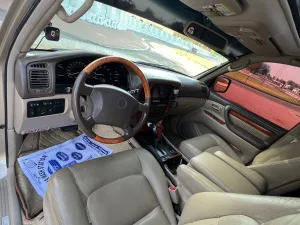 2000 لكزس آل آس ٤٠٠ No Trim