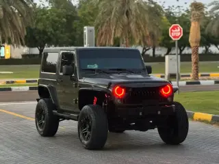2015 Jeep Wrangler في Dubai سيارة مستعملة