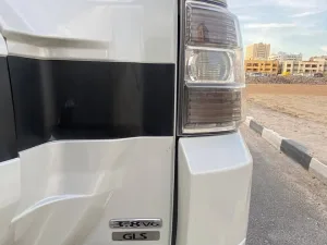 2016 ميتسوبيشي باجيرو GLS