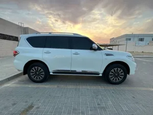 2015 Nissan Patrol LE Platinum city