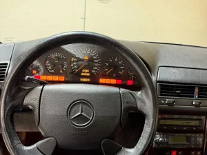 1997 مرسيدس-بنز اس ال SL300
