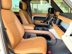 2024 Land Rover Defender 110 HSE