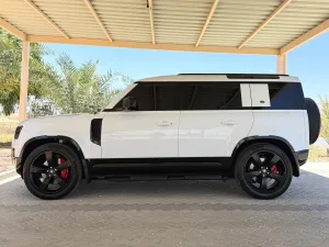 2024 Land Rover Defender 110 HSE