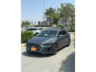 2017 Hyundai Elentra في Dubai سيارة مستعملة