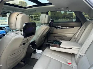 2014 كاديلاك اكس تي اس Luxury