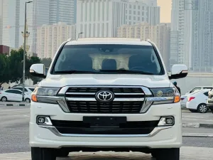 2020 تويوتا لاند كروزر VXR