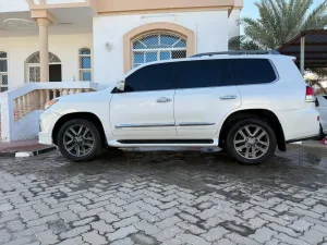 2013 Lexus LX 570 No Trim