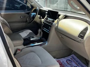 2013 Nissan Patrol LE T2