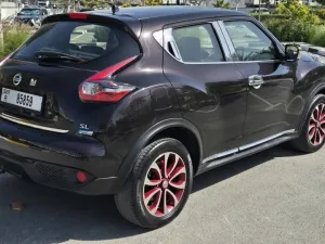 2016 نيسان جوك SL