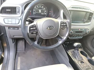 2017 Kia Sorento DLX