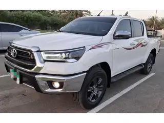 2025 Toyota Hilux in Al Ain used car