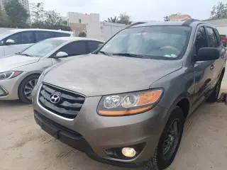 2011 Hyundai Santa Fe in Dubai used car