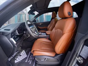2023 اودي كيو ٨ Premium Plus
