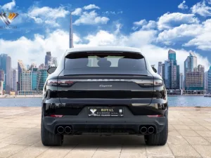 2023 بورش كاين V6
