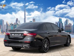 2023 مرسيدس-بنز الفئة - E E300