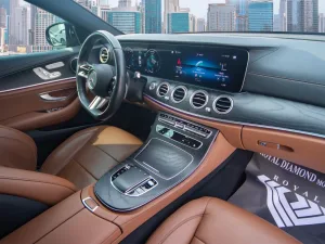 2023 مرسيدس-بنز الفئة - E E300