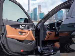 2023 مرسيدس-بنز الفئة - E E300