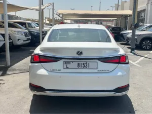 2023 Lexus ES ES300h