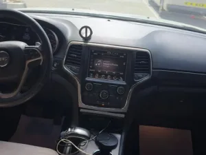 2015 جييب جراند شيروكي Laredo E