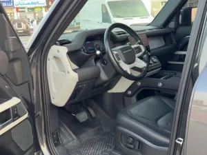 2022 Land Rover Defender 110 SW