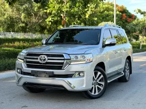 2016 Toyota Land Cruiser VXR