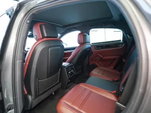 2024 Porsche Cayenne S