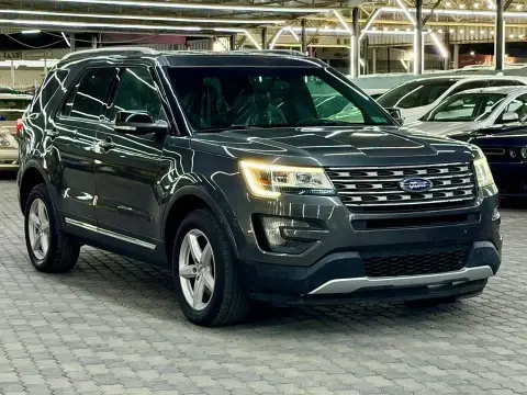 2016 Ford Explorer XLS Sport